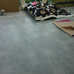 Stark Grey 60x60 sfeer